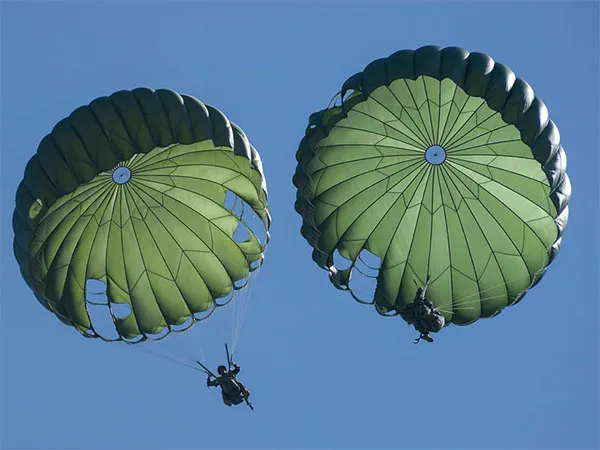 Equipo militar